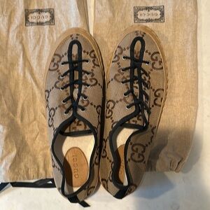 Authentic Men’s Gucci Jumbo GG Tortuga Low Top Sneakers Camel Ebony Size 12